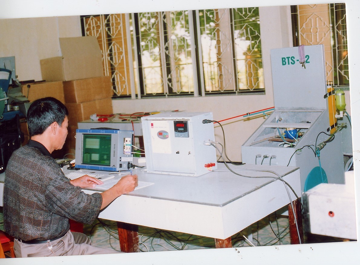 Bàn thử bơm phun thuốc trừ sâu